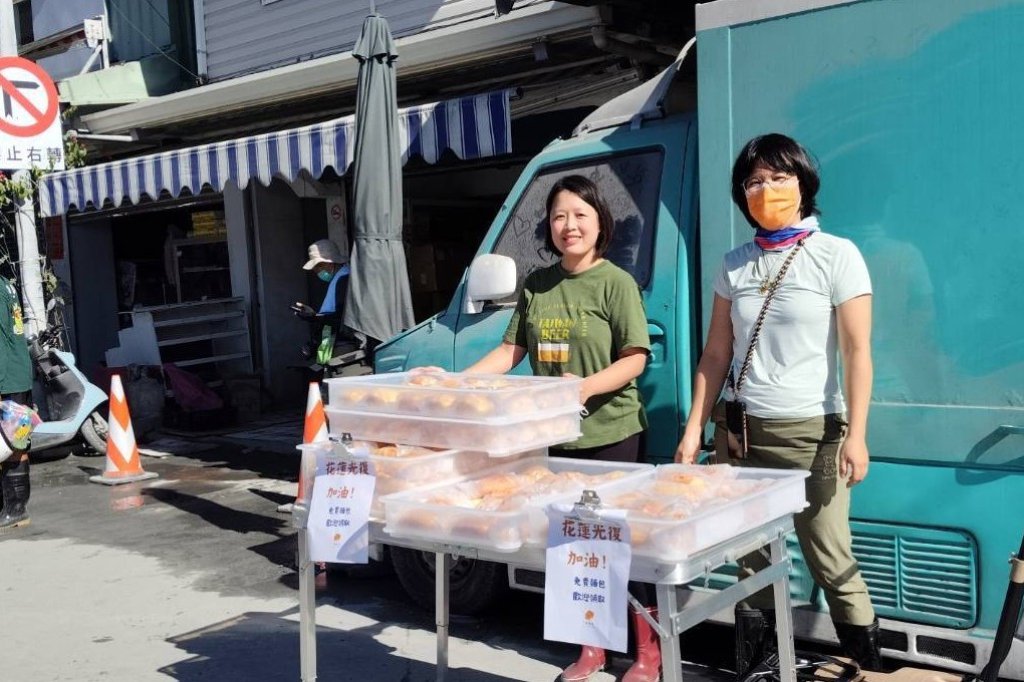 台中理療師陳韻如中秋奔赴花蓮災區 加入「鏟子超人」志工行動助災民重建