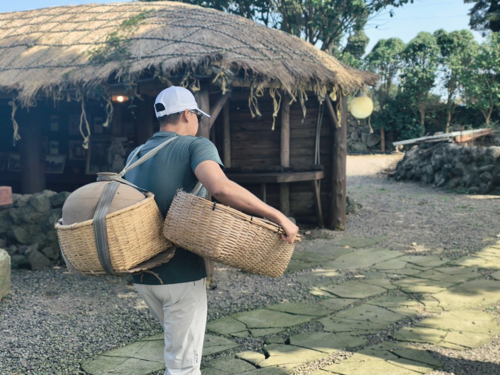 【深度旅遊專題】風的島嶼、海的呼吸：旅人眼中的濟州島與海女的祕密
