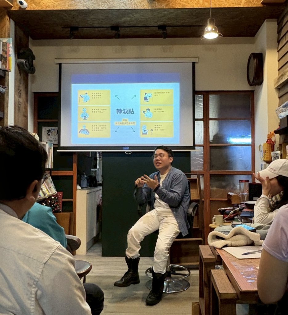 當我笑著說故事，是因為我看見了不同的風景；從「微笑」到「專案管理」，那些不該被忽視的微小力量