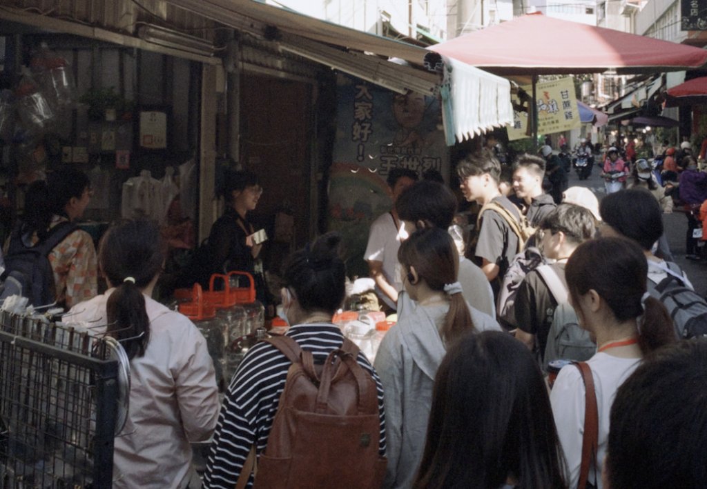 數位遊牧不是一座孤島：打破「獨來獨往」的迷思，我看見這其實是一場最高密度的「人際旅程」