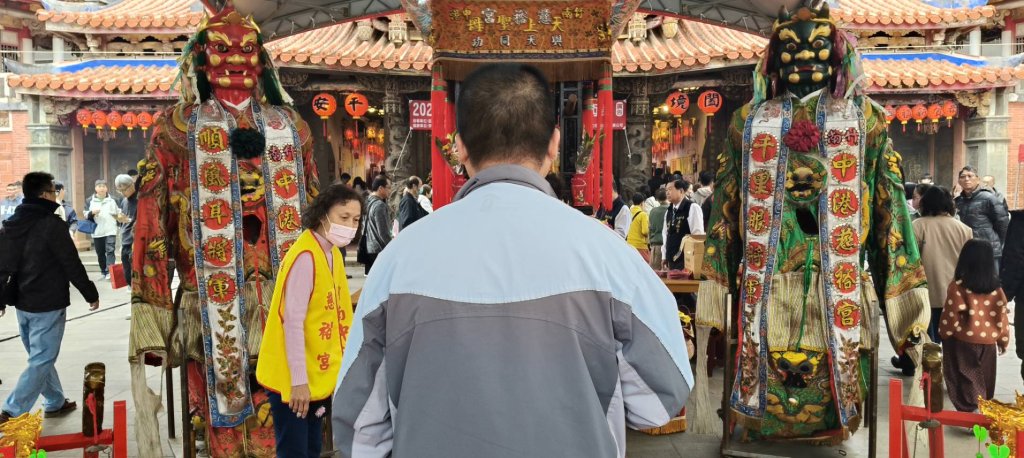 新年的第一炷香，你為誰而點？