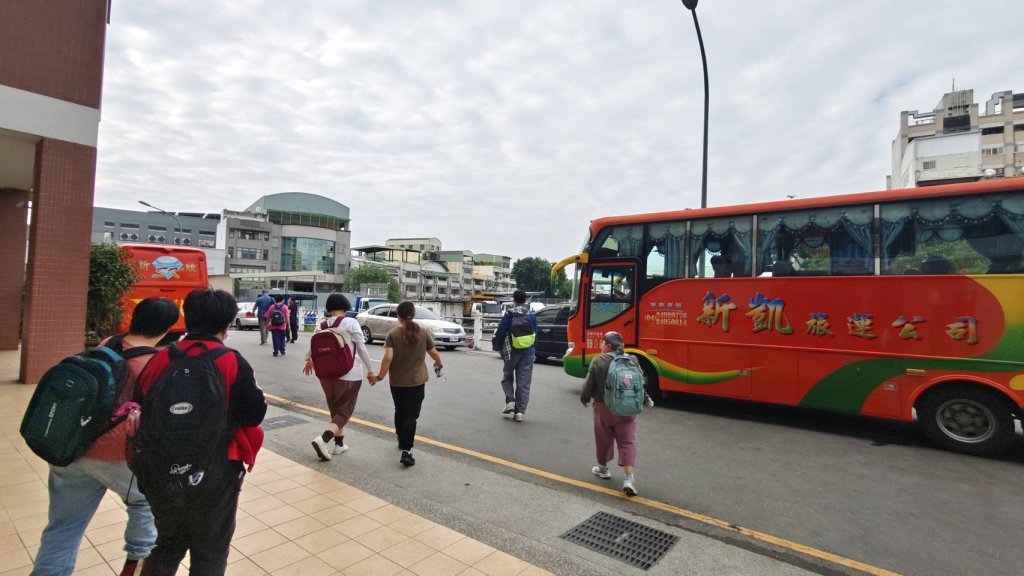 臺中市希望家園交通接送服務守護身心障礙家庭--每天最重要的一段回家路