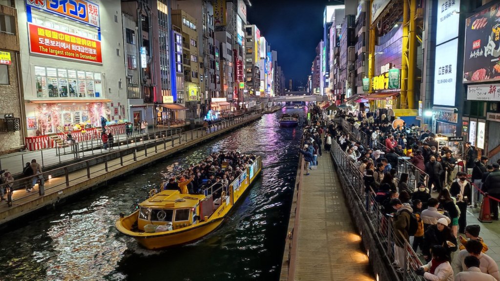  誇張、醒目、搞笑霓虹燈　大阪招牌文化展現城市幽默與創意