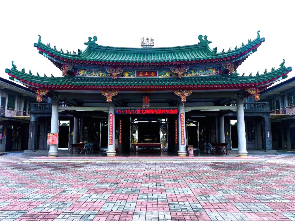 愛的灌溉，希望萌芽：2025年慈濟高雄新芽獎學金695位學子勇敢飛翔