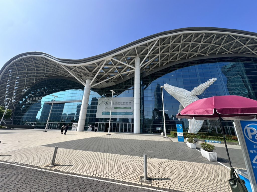 雙11不只購物節！「舞古賀鍋物華榮店」響應台灣雙胞胎日　  雙胞胎來店用餐 黑毛豬套餐買一送一