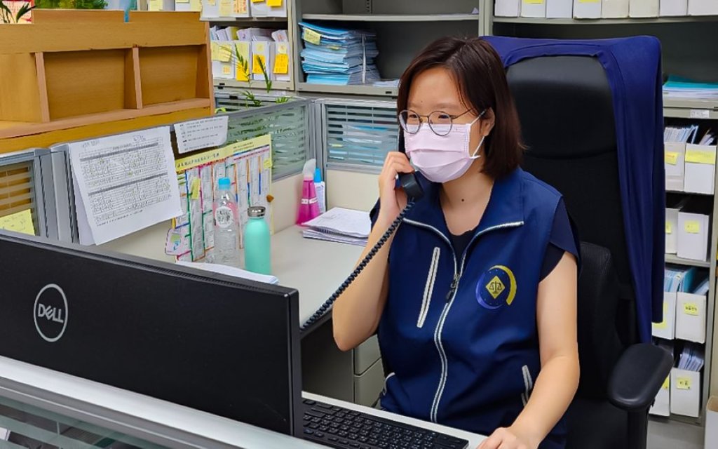 外籍男無照騎車拒酒測 接到分署通知，急請仲介出面繳清