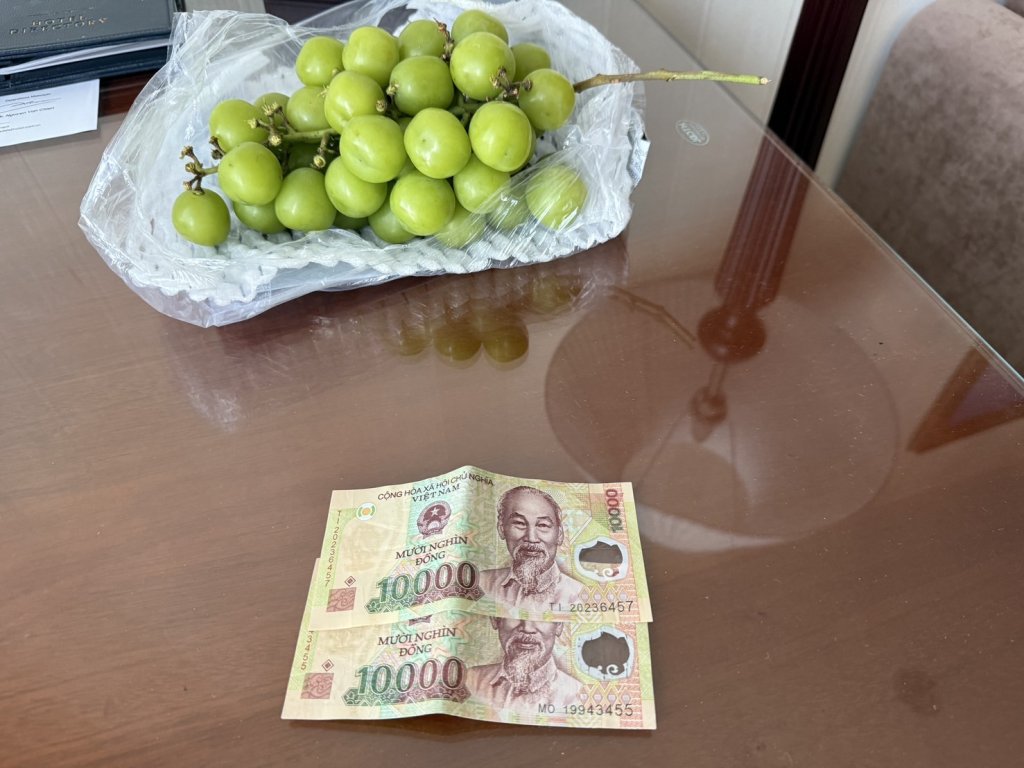 越南850：1的幣值  小費兩萬元