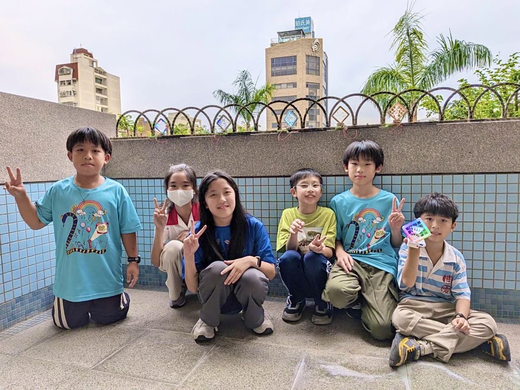 「窗花燈」點亮校園，博愛國小與東光國小、愛國國小結合綠能、科技與美感奪下全國人氣獎