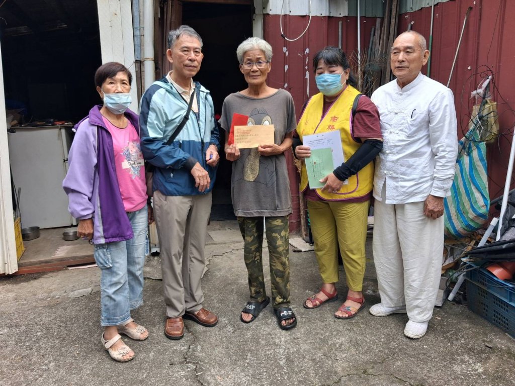 罹病住院失去收入　杉林區獨居婦生活陷困　多家慈善團體到宅送暖