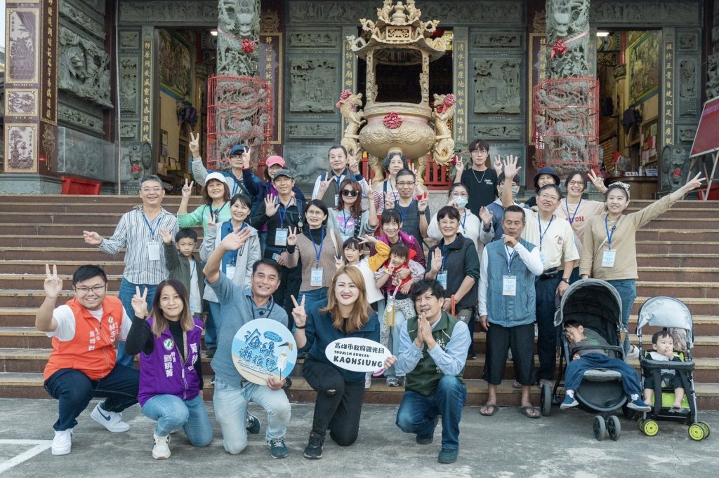 2025高雄海線潮旅行音樂市集 萬人湧入梓官赤崁海濱  