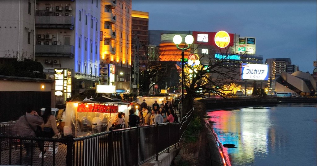 博多夜晚美麗風景線　中洲屋台飄香上演深夜食堂