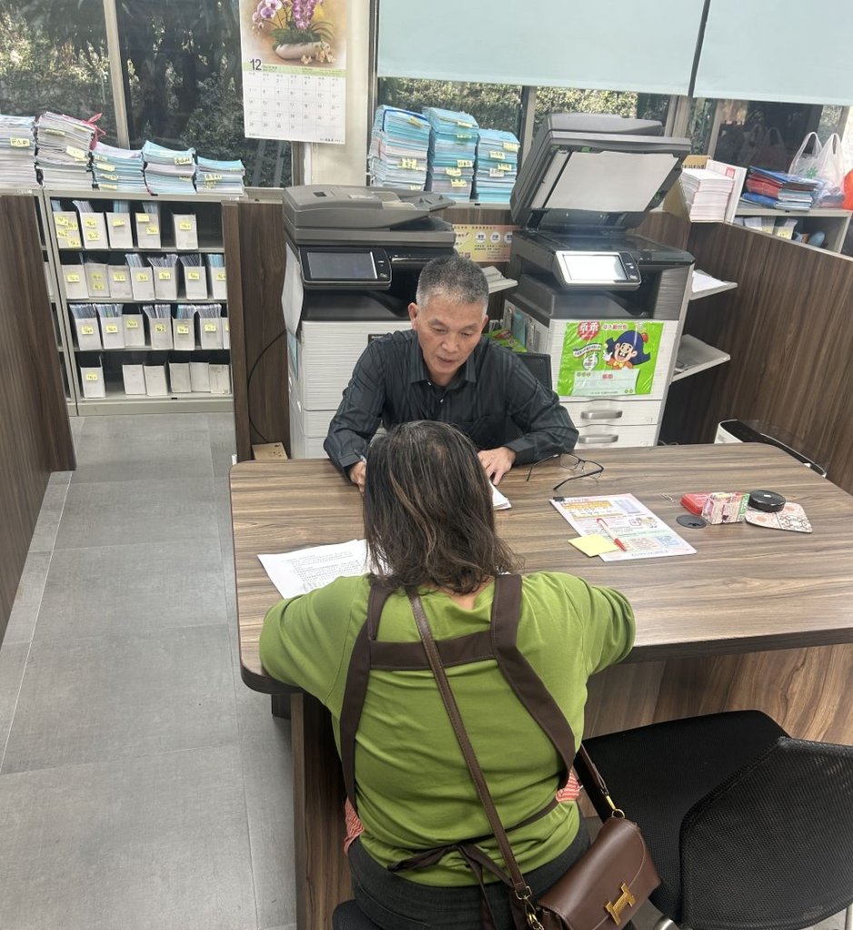 屏東分署轉介酒癮治療個案 善用現有酒癮防治制度及資源，建立酒癮治療轉介管道