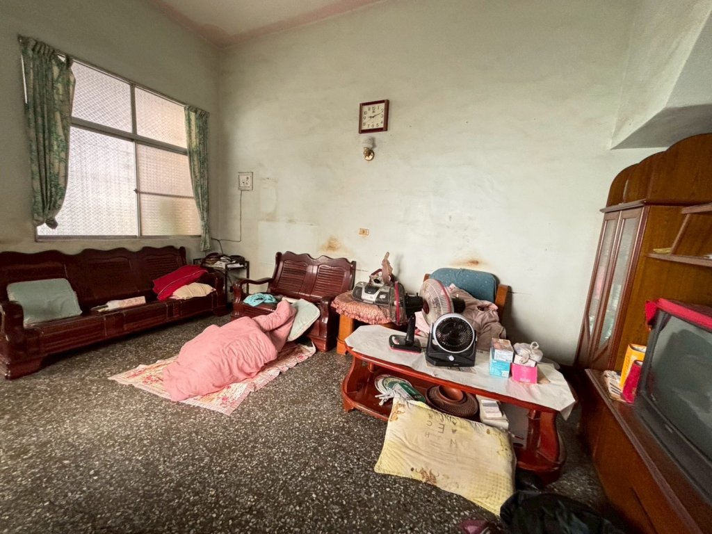 方華雄率海青青弘會修繕危屋　為81歲獨居奶奶一家撐起安全的家