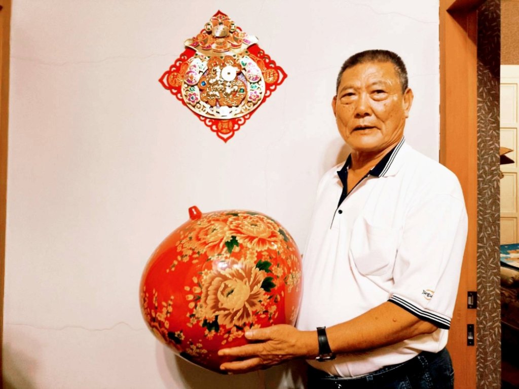 在木紋之間，看見心的修行——吳亮慶鄉長的另一個面相：藝術收藏家