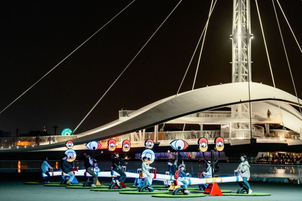 聖誕禮物揭曉！駁二港邊互動藝術裝置《好奇翹翹板》可愛又好玩！