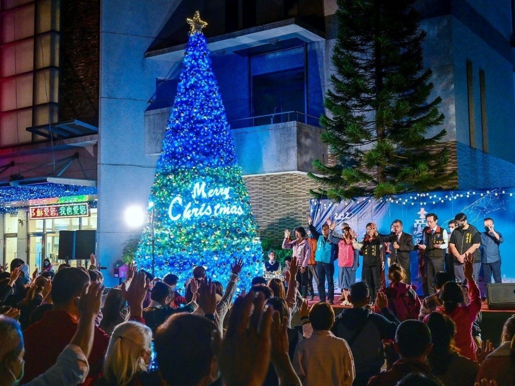 【幸福講堂】聖誕節的禮物：當「自虐型人格」學會擁抱自己 (Self-defeating Personality Disorder)