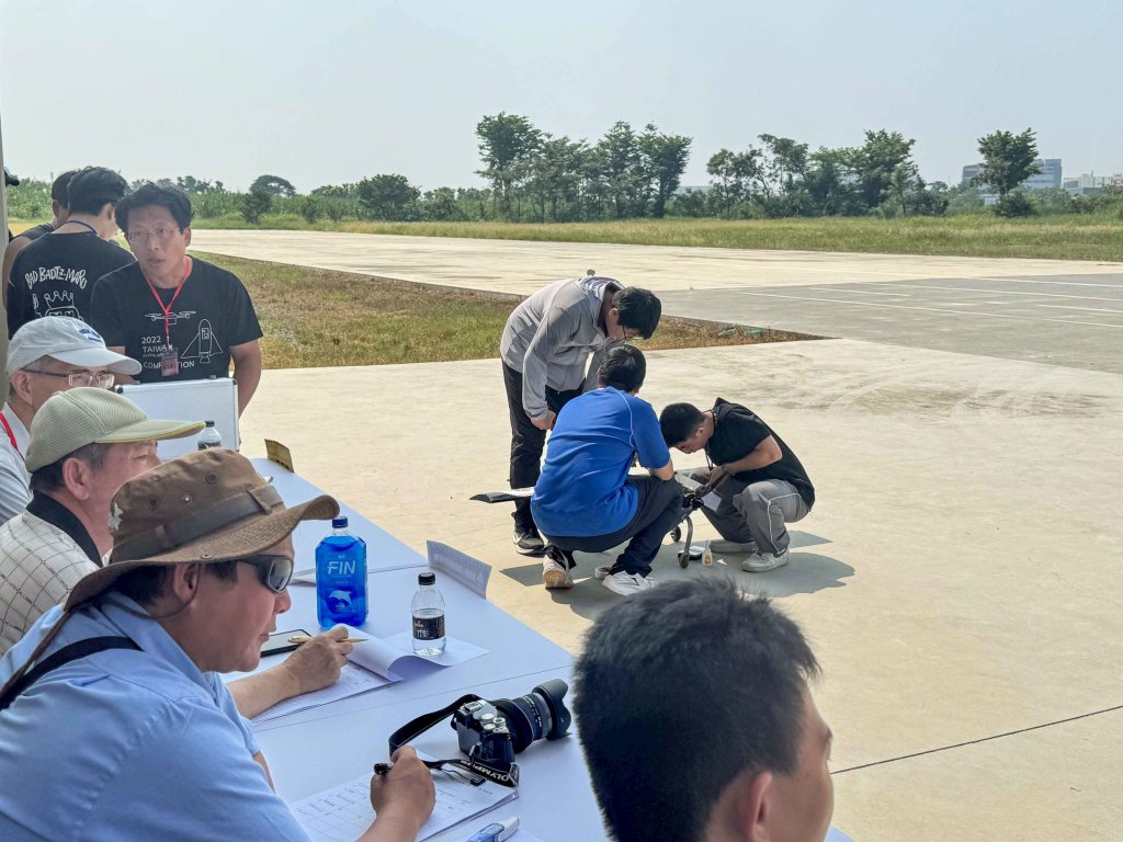 屏科大獲2025臺灣無人飛機創意設計競賽雙料佳績