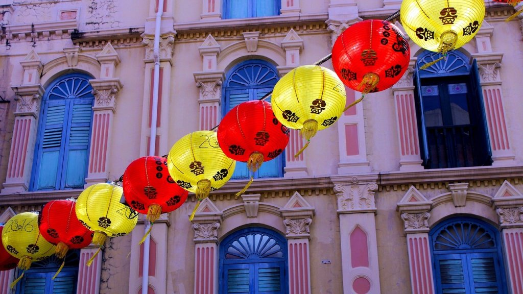 【幸福講堂】餘燼裡的微光：當「假裝」無用時，「自我慈悲」如何接住墜落的自己   (Self-Compassion)