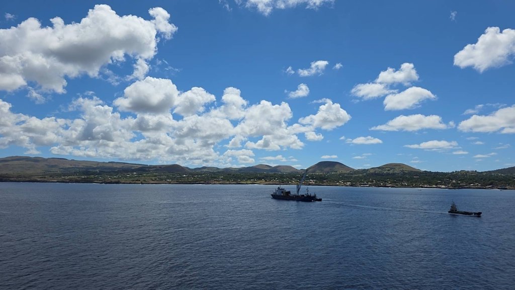 復活節島  救生船上岸