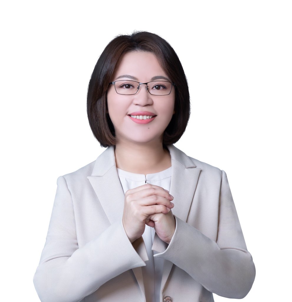 馬躍屏城春報喜，佳琪治市廉為先