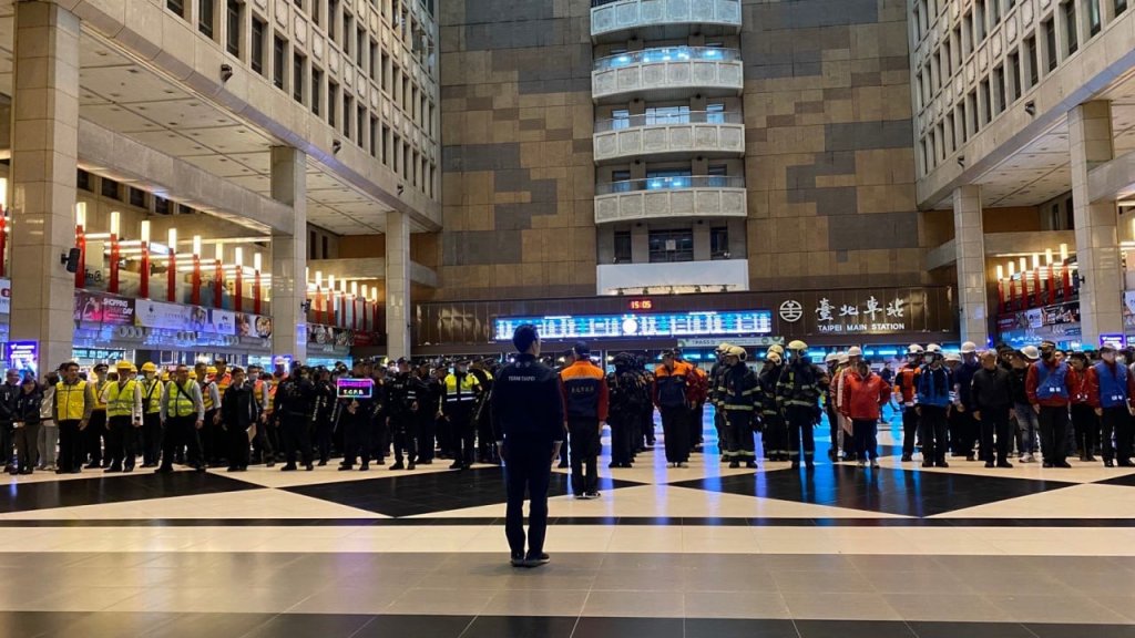 強化災害危安應變能力 鐵警全力配合北車高強度「無差別攻擊」實兵演習