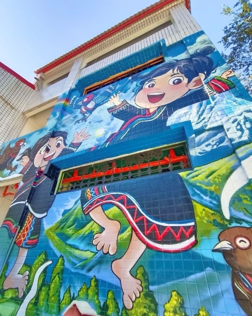 克服天災試煉　從土石堆中找回校園 桃源國中老舊廁所、汛期臨時安置處及綜合球場聯合落成