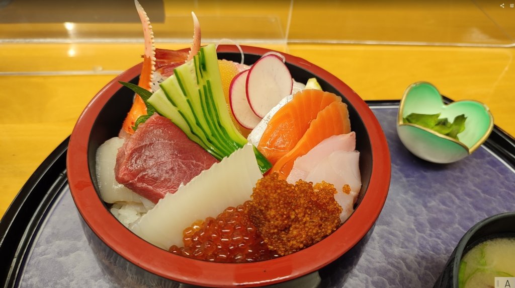 北海道稚內「うろこ市」海鮮丼凝集北國鮮甜美味