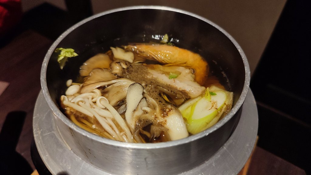 秋田「月あかり」居酒屋  不點酒連冰水都沒得喝！