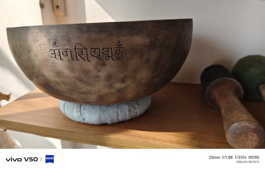 滿月缽  聲音悅耳  造價不菲