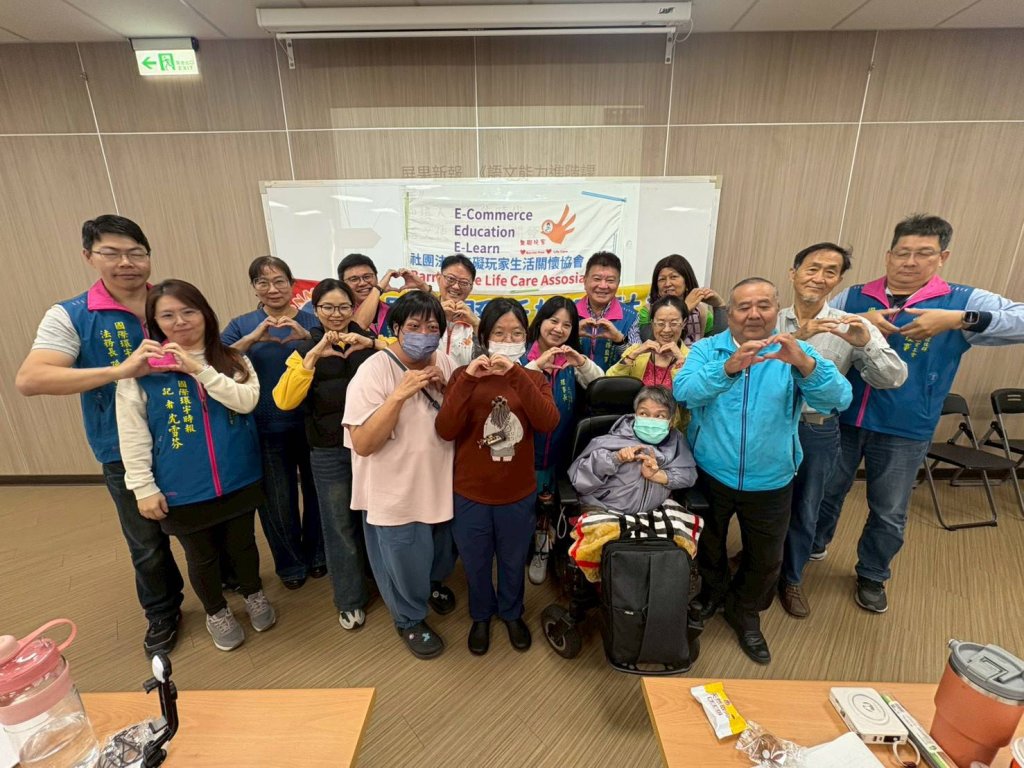 當AI遇上生命故事：屏東這場培力營，讓身障者用「科技之眼」改寫新聞視角！】