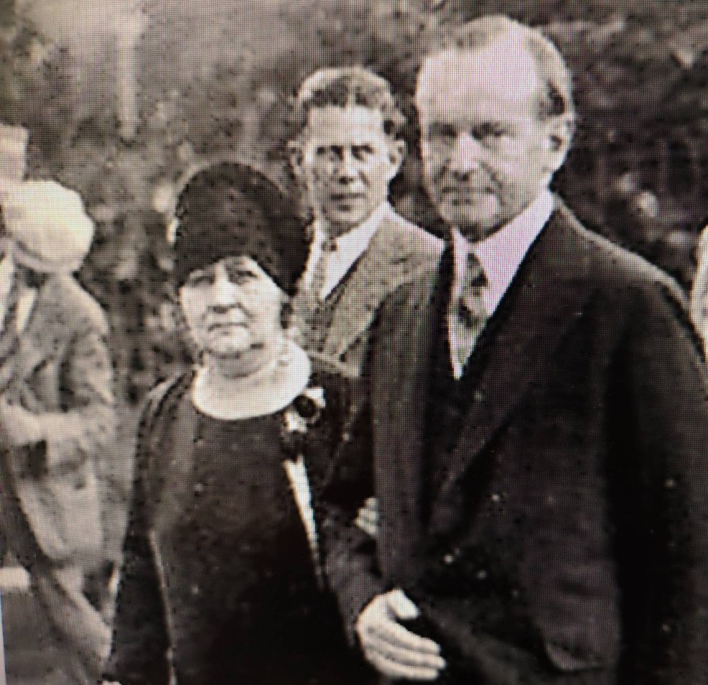 中外偷情現象與柯立芝效應論述