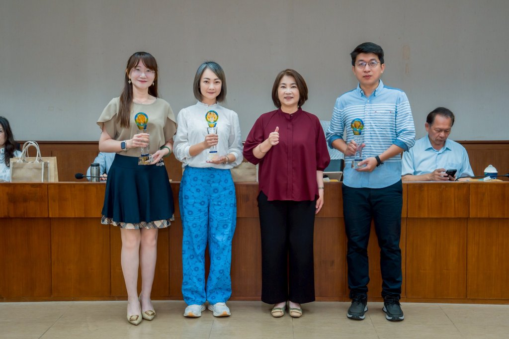 志願服務典範！屏東縣府表揚績優員工 以行動傳遞愛與力量