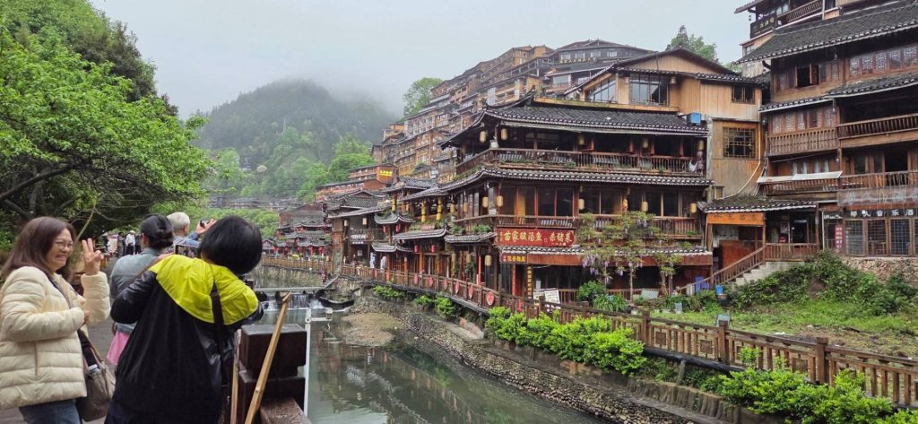 貴州集合住宅  傳統苗寨