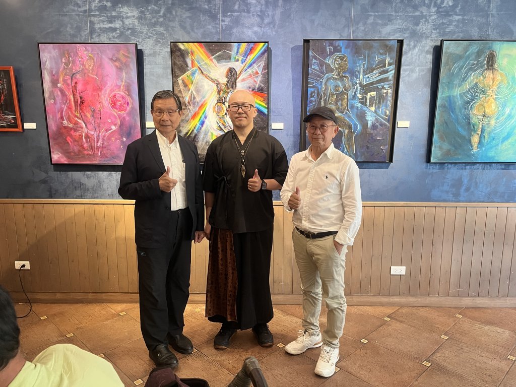 《浮光中的拉扯》帕莎蒂娜-青海餐廳開展