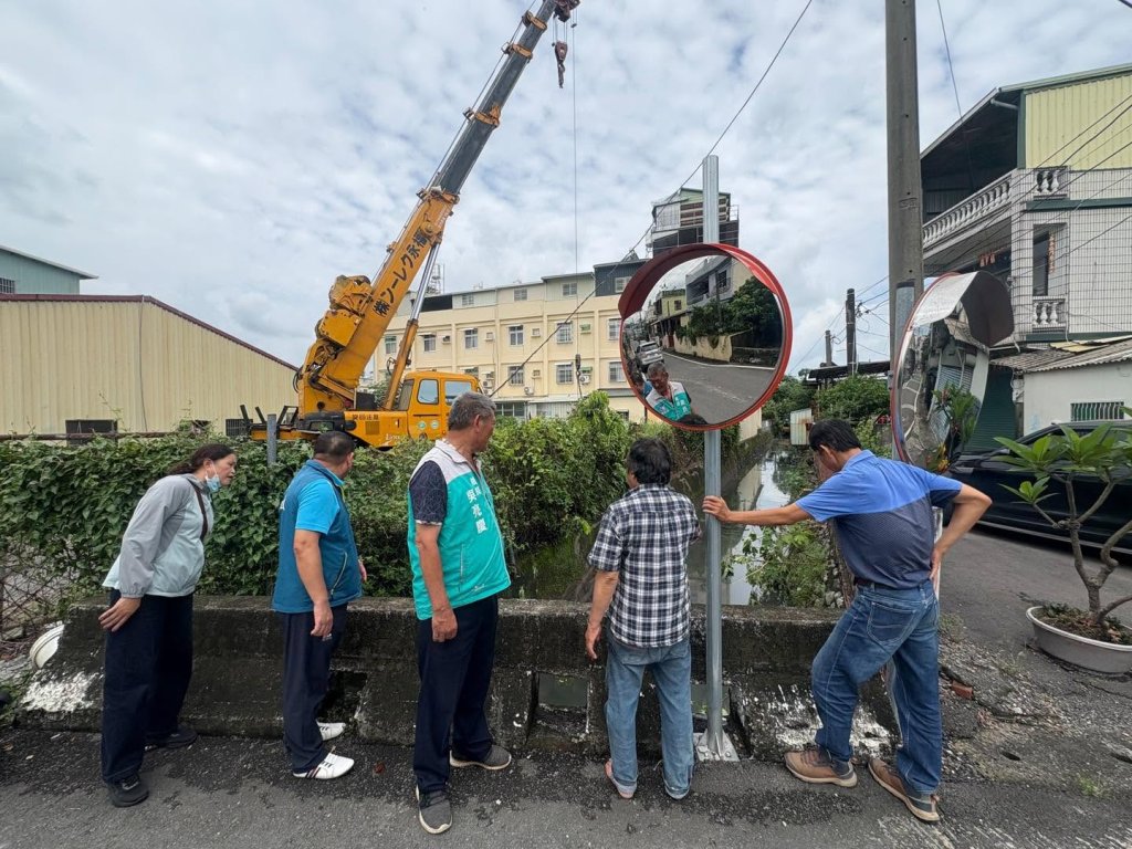 【未雨綢繆】長治鄉全面疏濬排水溝渠 吳亮慶率隊巡視防汛工程