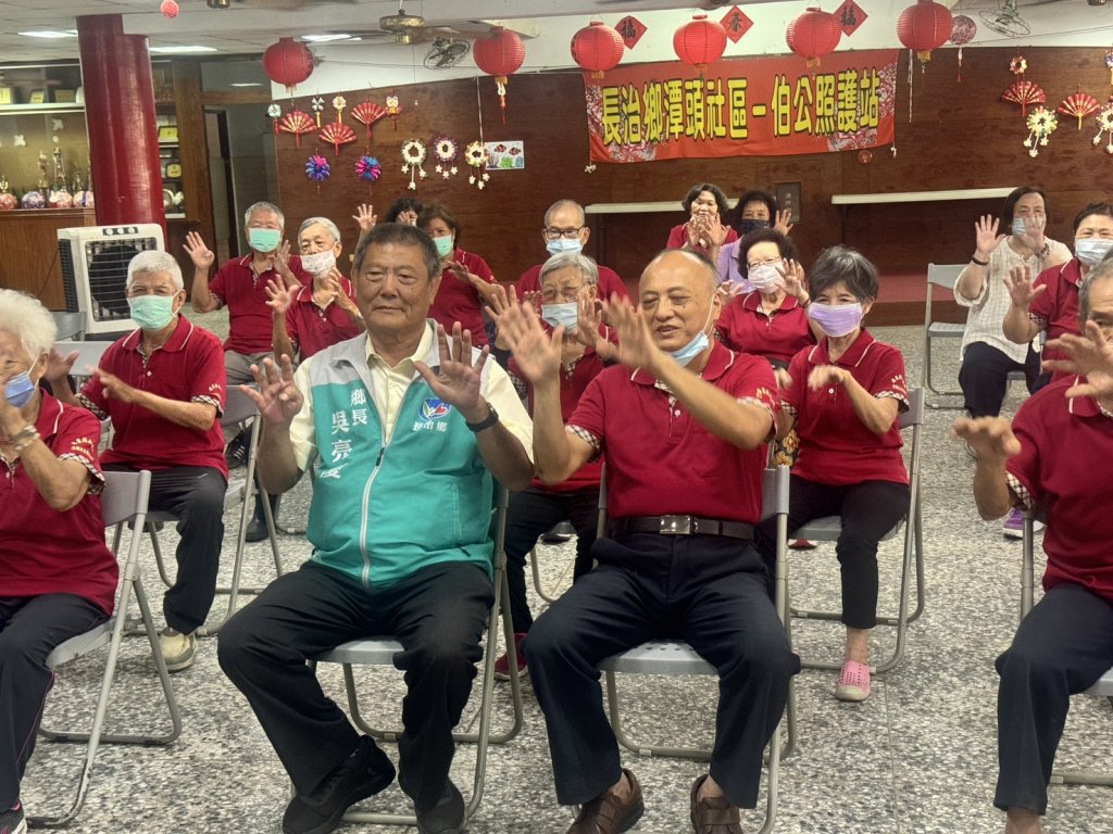 10月22日潭頭太子宮關懷據點與長者互動活力四射