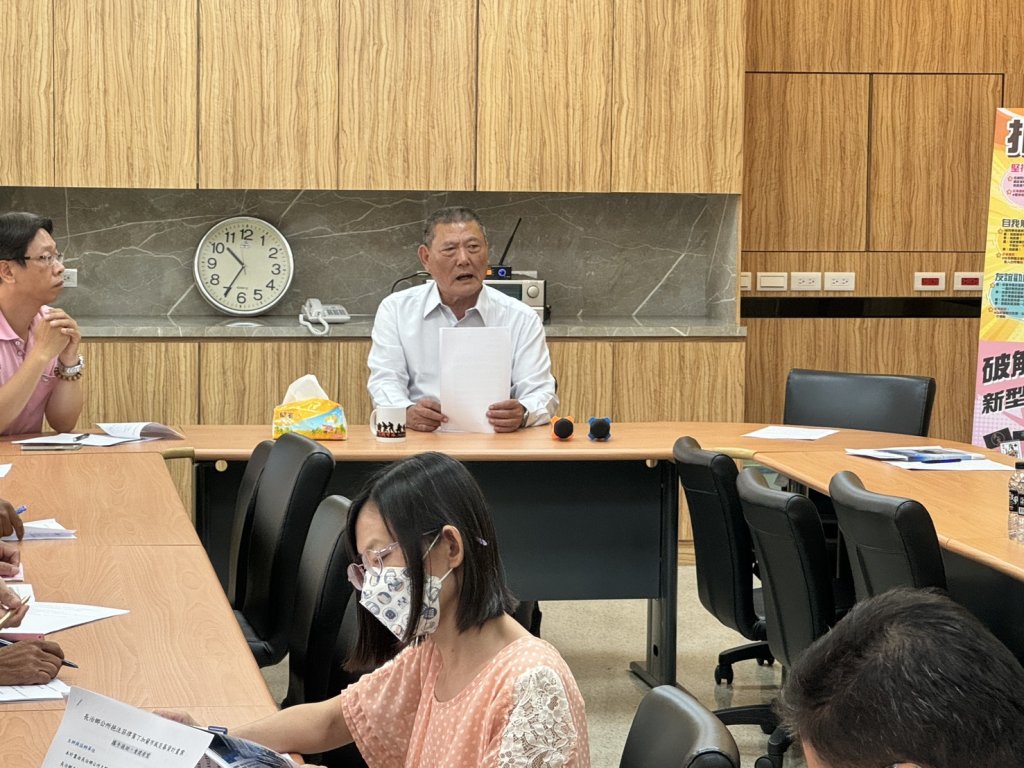 鄉長關心挹注菲律賓丁加蘭市風災從拜訪募款 開會討論 到與公所同仁共同審慎整理物資裝箱