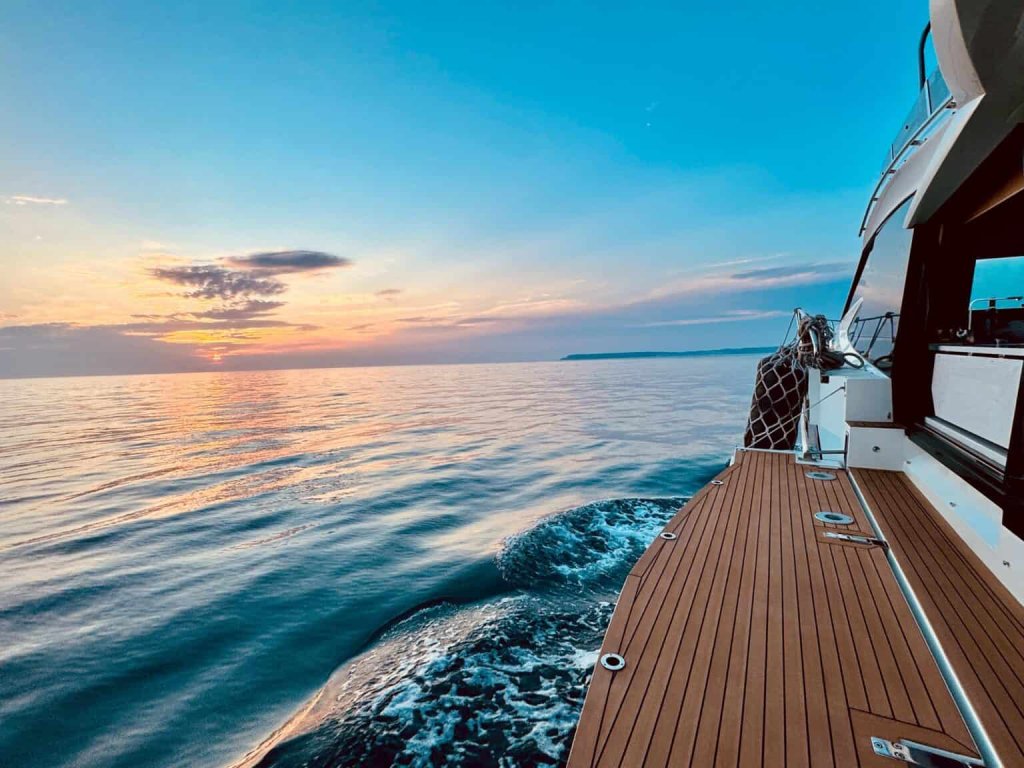 「奇蹟產生器」女王台中簽書登場 期許亞果台中藍海發展