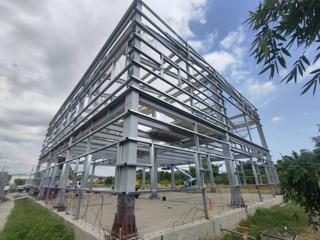 關廟區陽光菓菓廠房鋼構工程