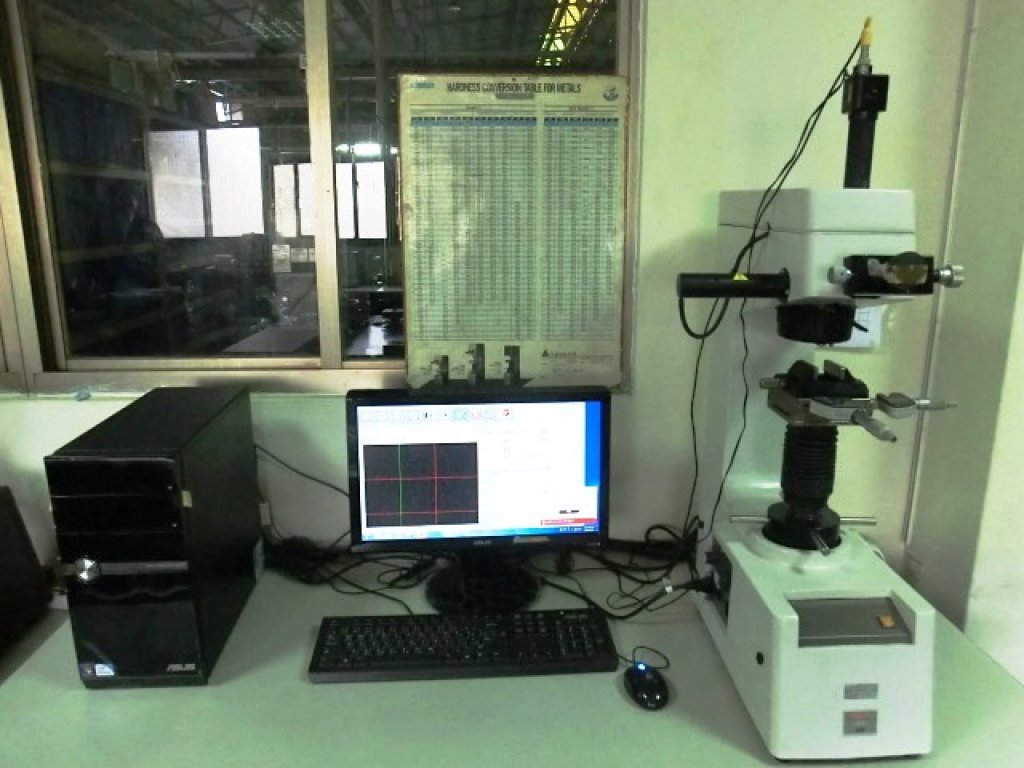 維克氏硬度計(Vickers Hardness Testing Machine)