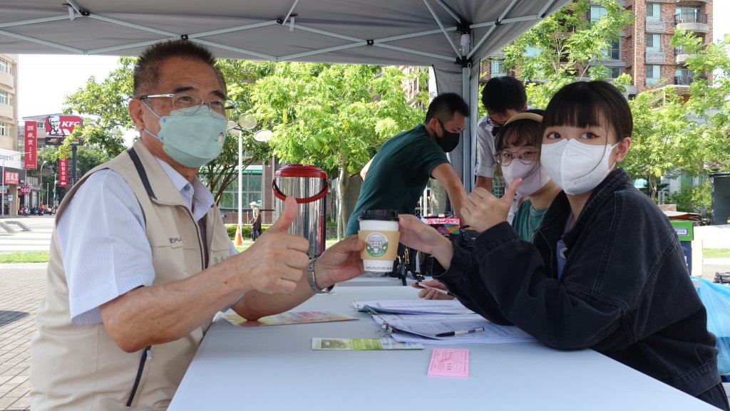 南市勞工局啟動「2022希望家園‧就業快餐車」助市民就業零距離