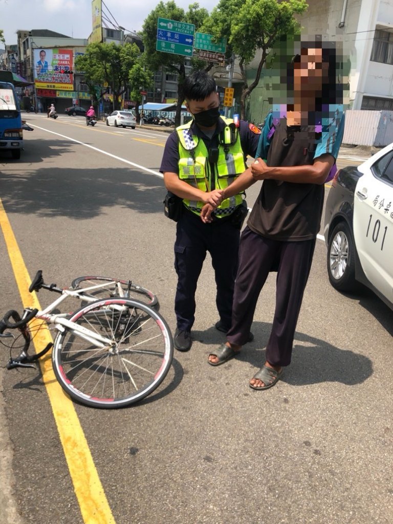 男子圖一時方便竊取他人單車  騎在路上遭警逮捕
