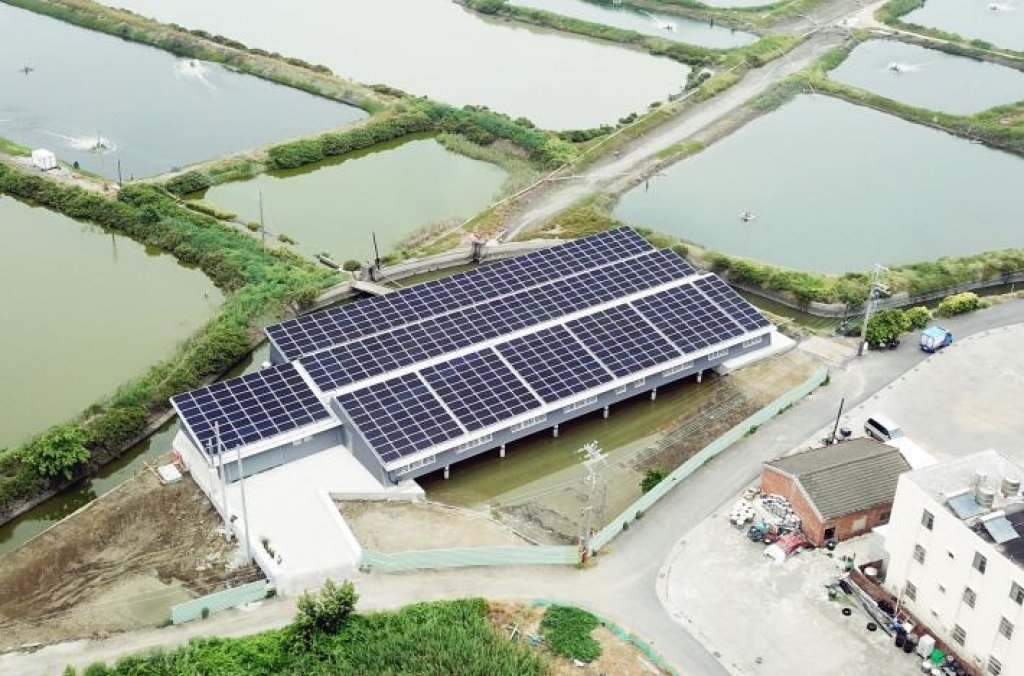 黃偉哲推動2050淨零碳排 南市太陽光電備案量3.5GW全國第一