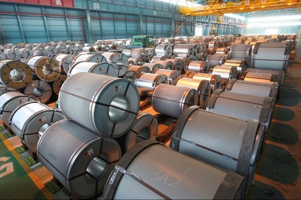  中鋼客製化低排碳鋼品冶煉技術 獲UL美國總部授予UL 2809證書