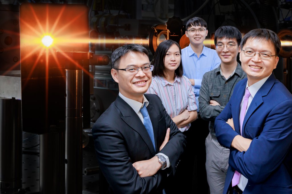 捕捉奈米世界電子運動　清大研究團隊創新技術成功產生埃秒極紫外脈衝光