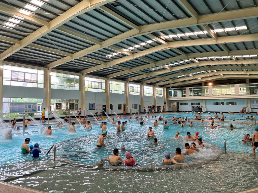 臺南市立游泳池入場人數持續攀升 帶動市民運動新風氣