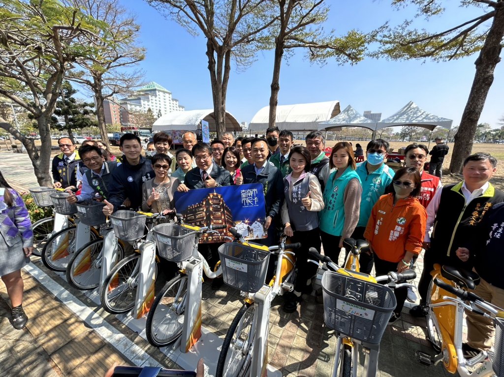 台南市公共自行車YouBike 2.0啟用 黃偉哲力促明年底完成500站