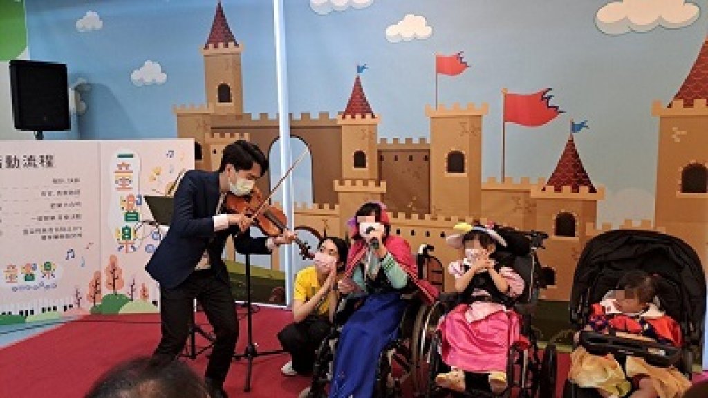 民生醫院飛象家園結合社會資源舉辦兒童節活動 與小飛象「一童響樂」