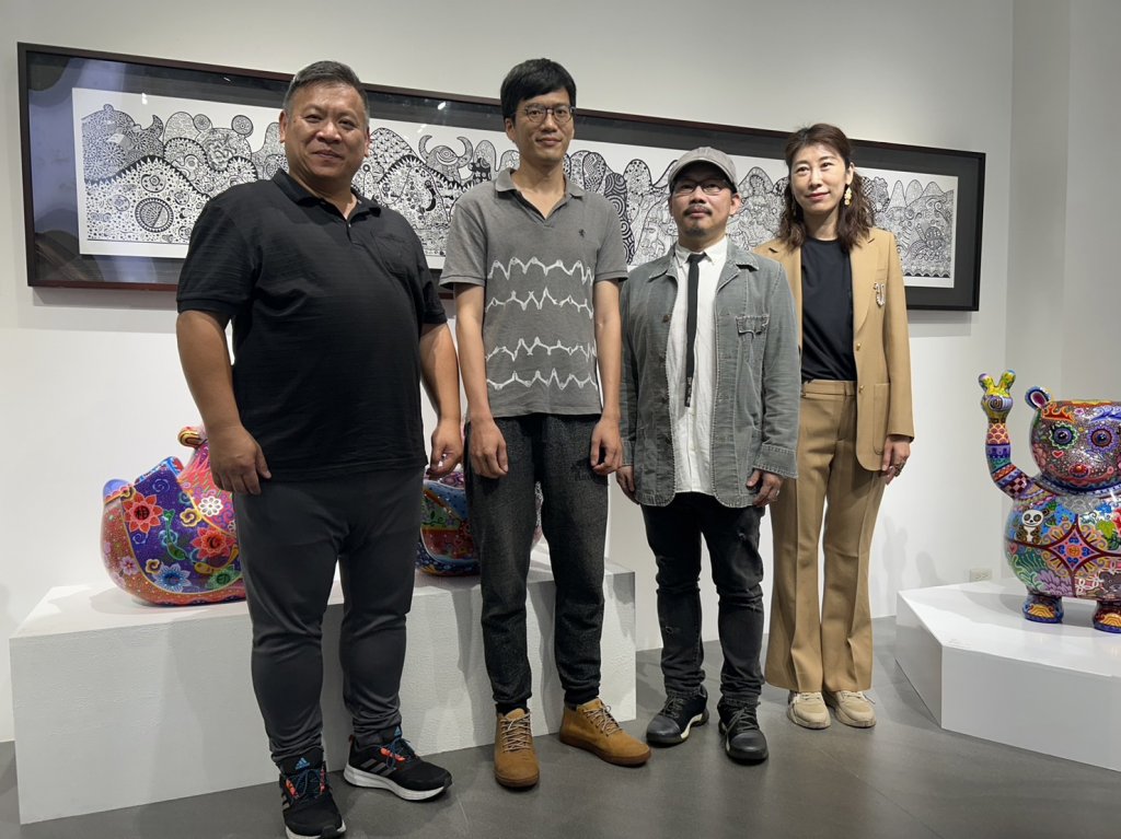 知名藝術家洪易與方文山連袂到台南暮拉多元藝術空間設展