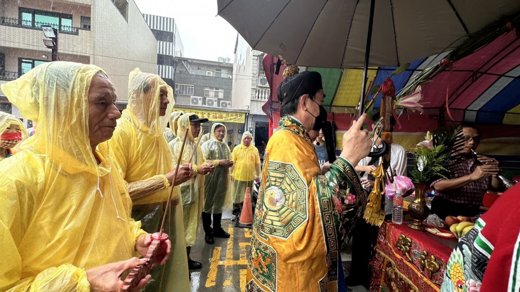 永康凌霄寶殿武龍宮中元普渡 供品將捐助低收入戶助弱勢